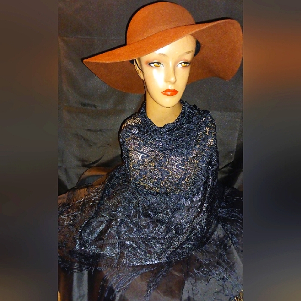 Vintage lace scarf